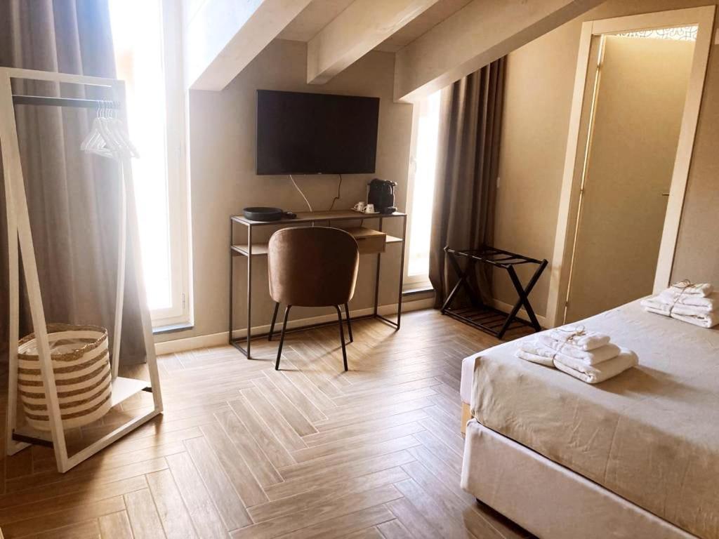 Gatto Bianco Rooms 42 Bergamo Exterior photo